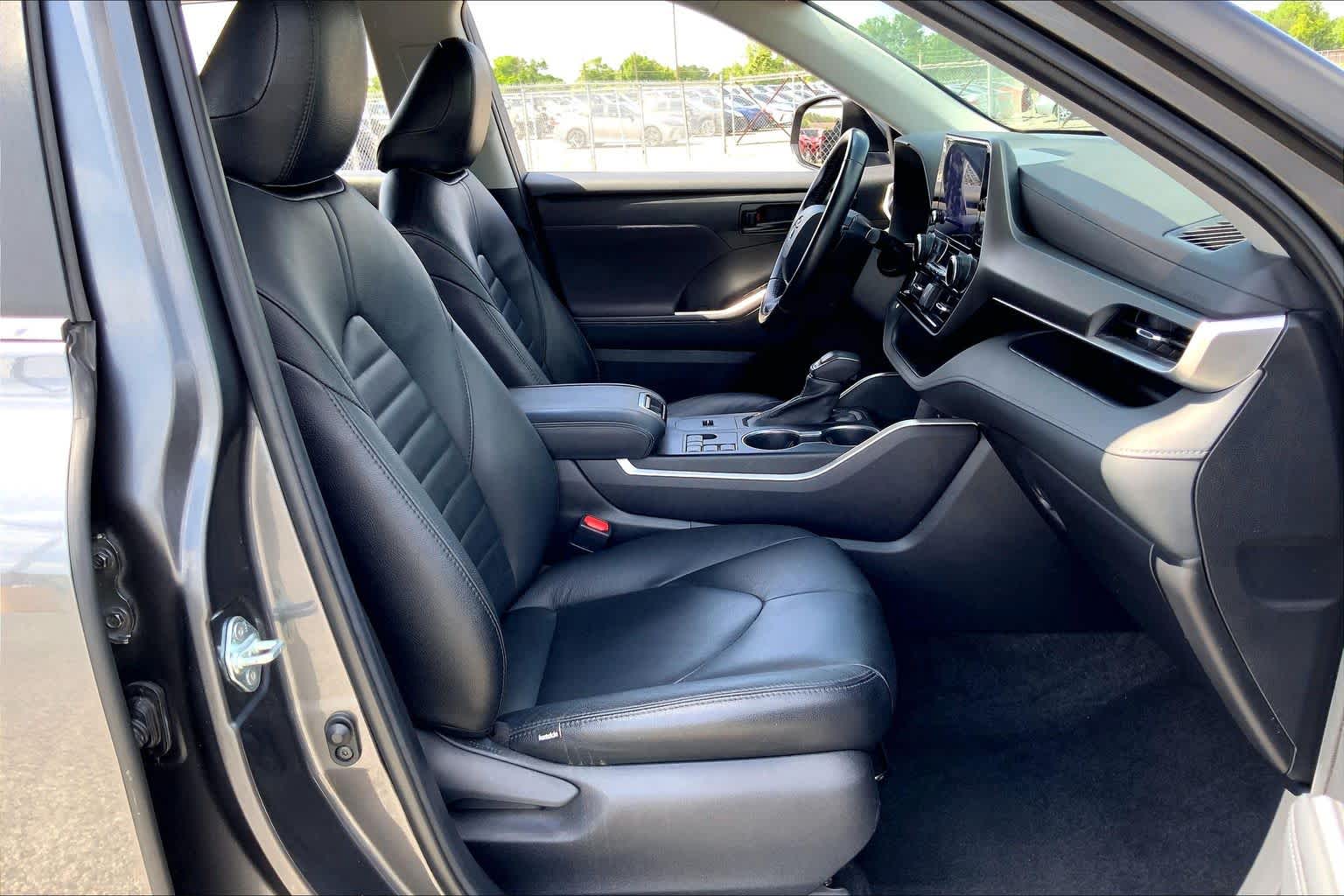 2023 Toyota Highlander LE Magnetic Gray Metallic at Group 1 Toyota Southwest