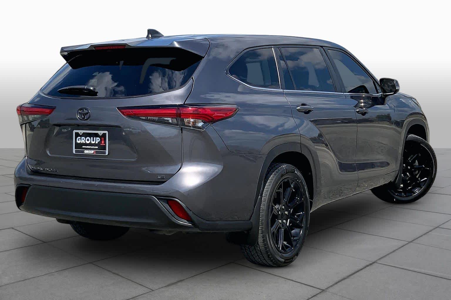 2023 Toyota Highlander LE Magnetic Gray Metallic at Group 1 Toyota Southwest