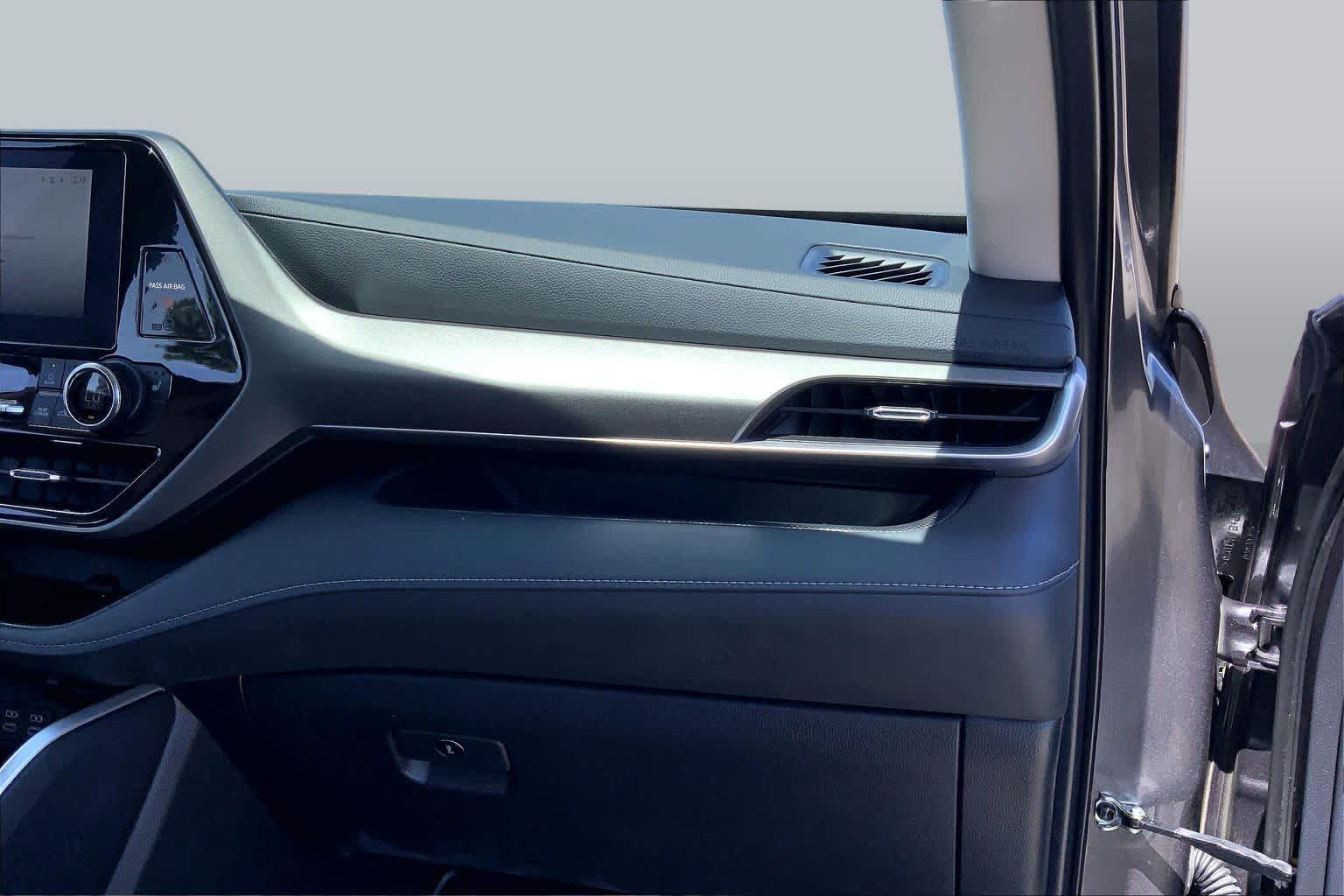 2024 Toyota Highlander XLE Magnetic Gray Metallic at AutoNation USA Houston