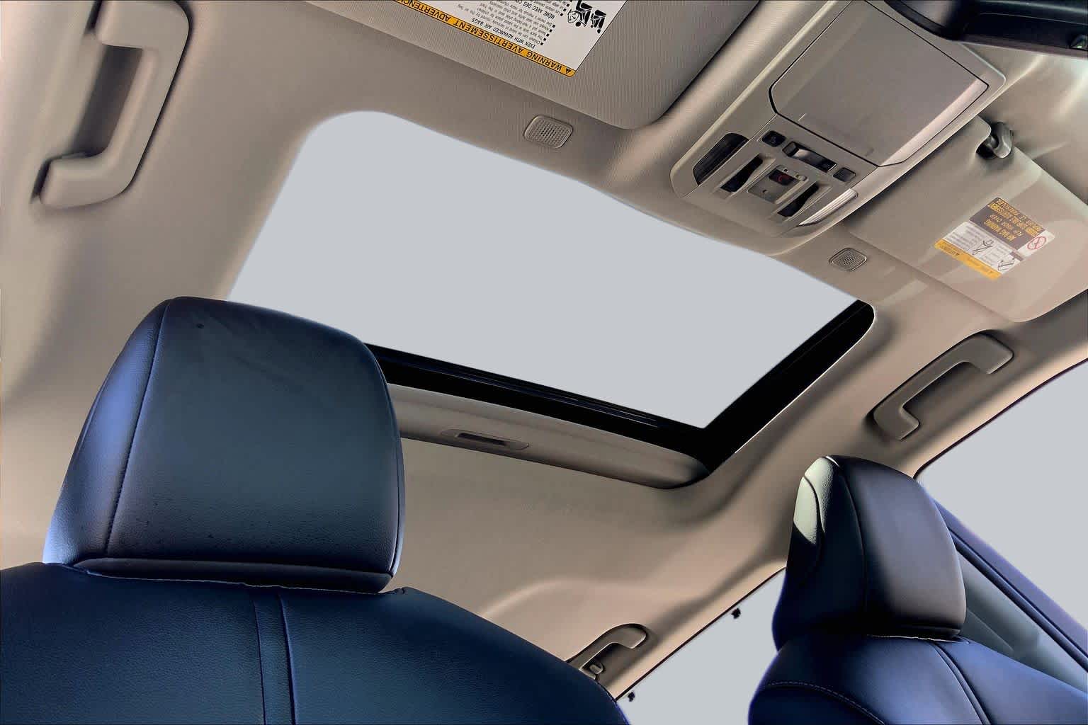 2024 Toyota Highlander XLE Magnetic Gray Metallic at AutoNation USA Houston