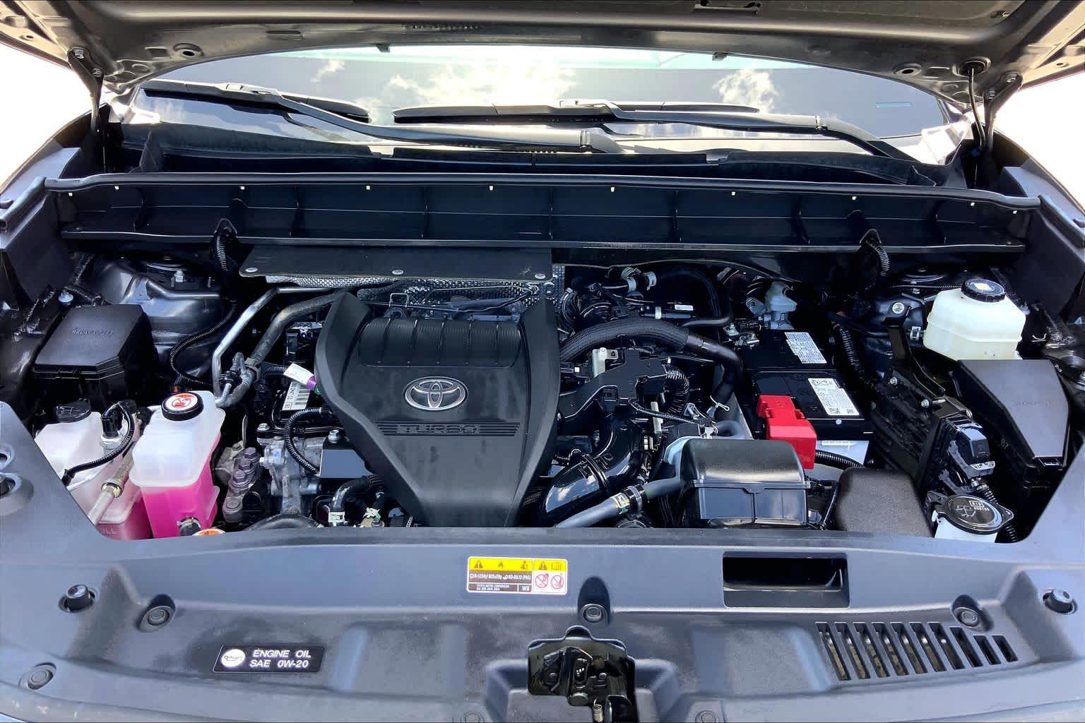 2024 Toyota Highlander XLE Magnetic Gray Metallic at AutoNation USA Houston