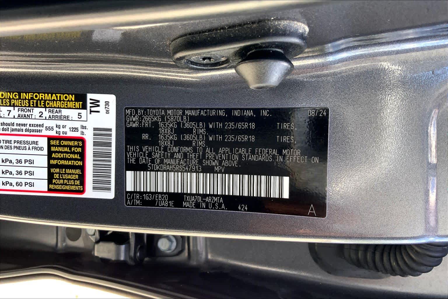 2024 Toyota Highlander XLE Magnetic Gray Metallic at AutoNation USA Houston