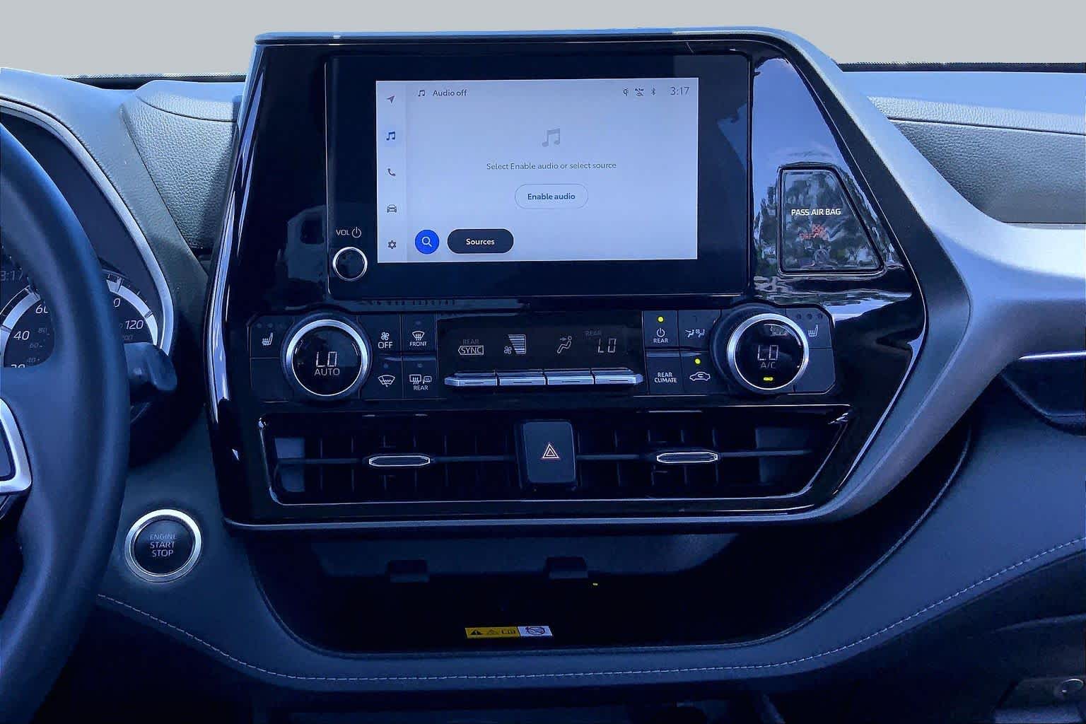 2024 Toyota Highlander XLE Magnetic Gray Metallic at AutoNation USA Houston