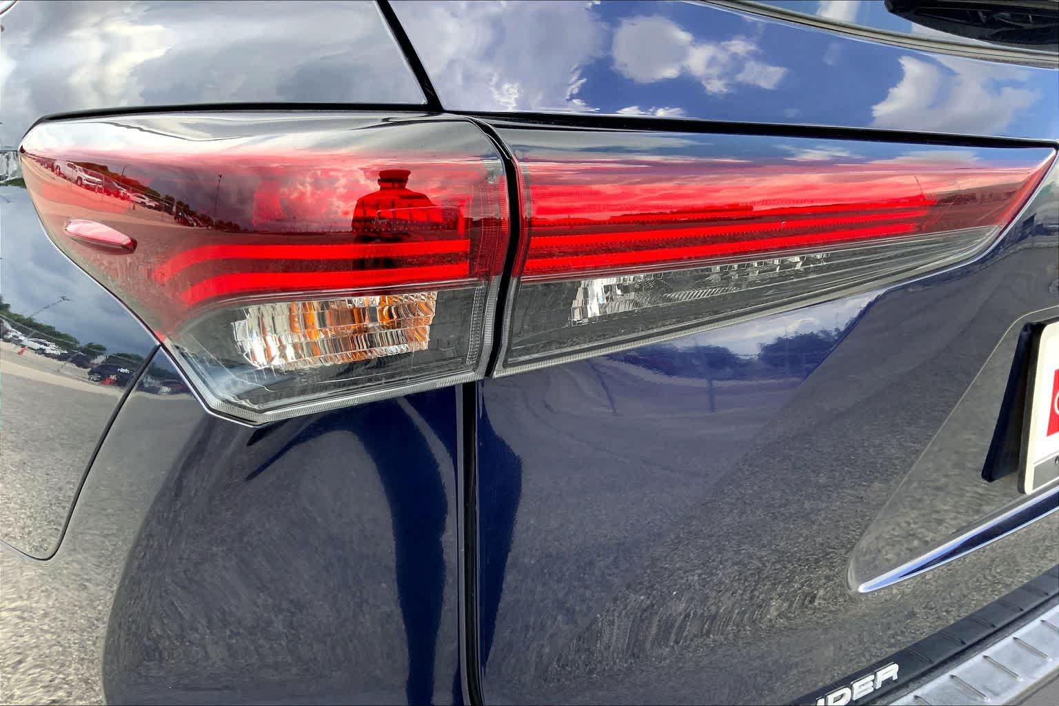 2024 Toyota Highlander XLE Blueprint at AutoNation Toyota Gulf Fwy
