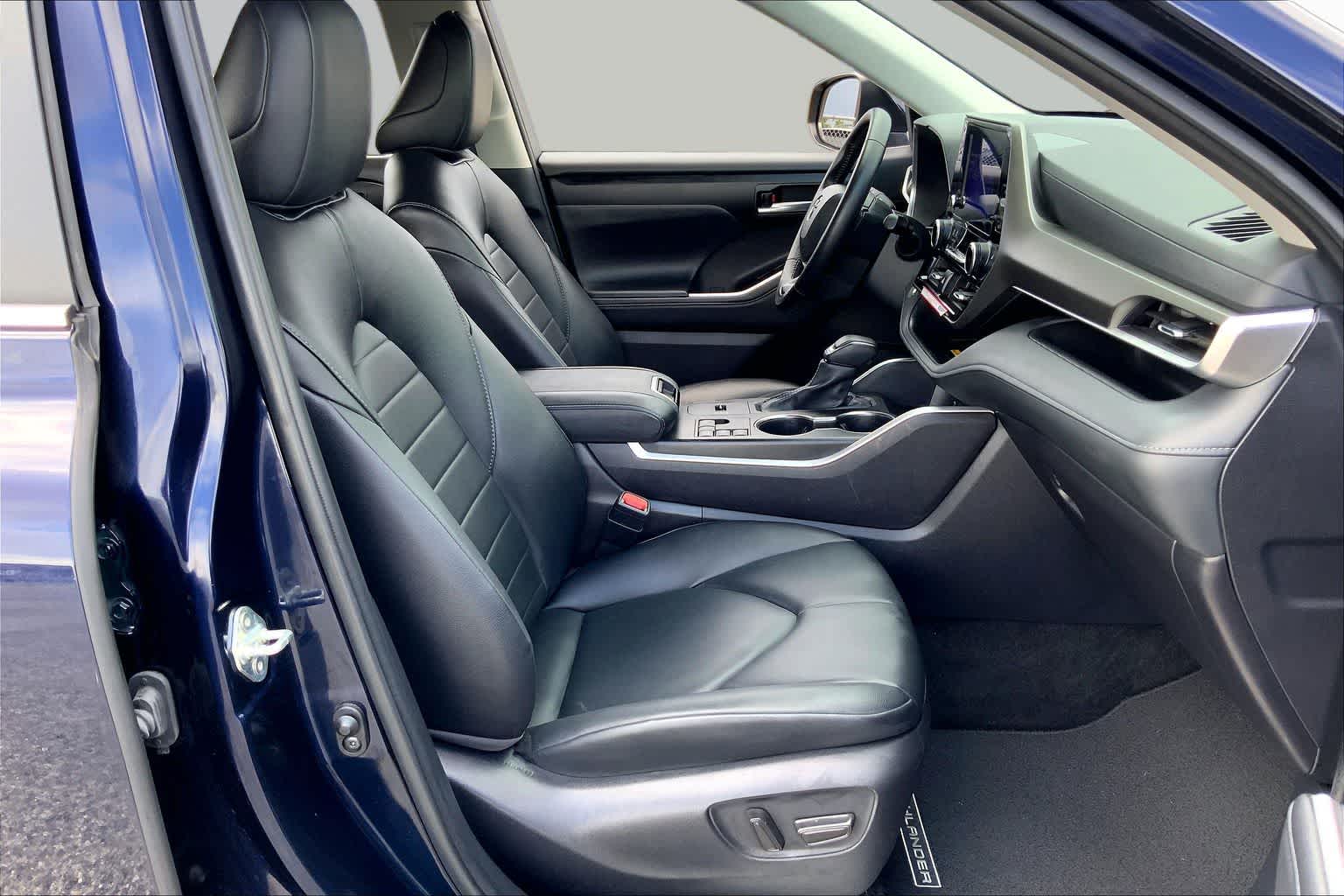 2024 Toyota Highlander XLE Blueprint at AutoNation Toyota Gulf Fwy