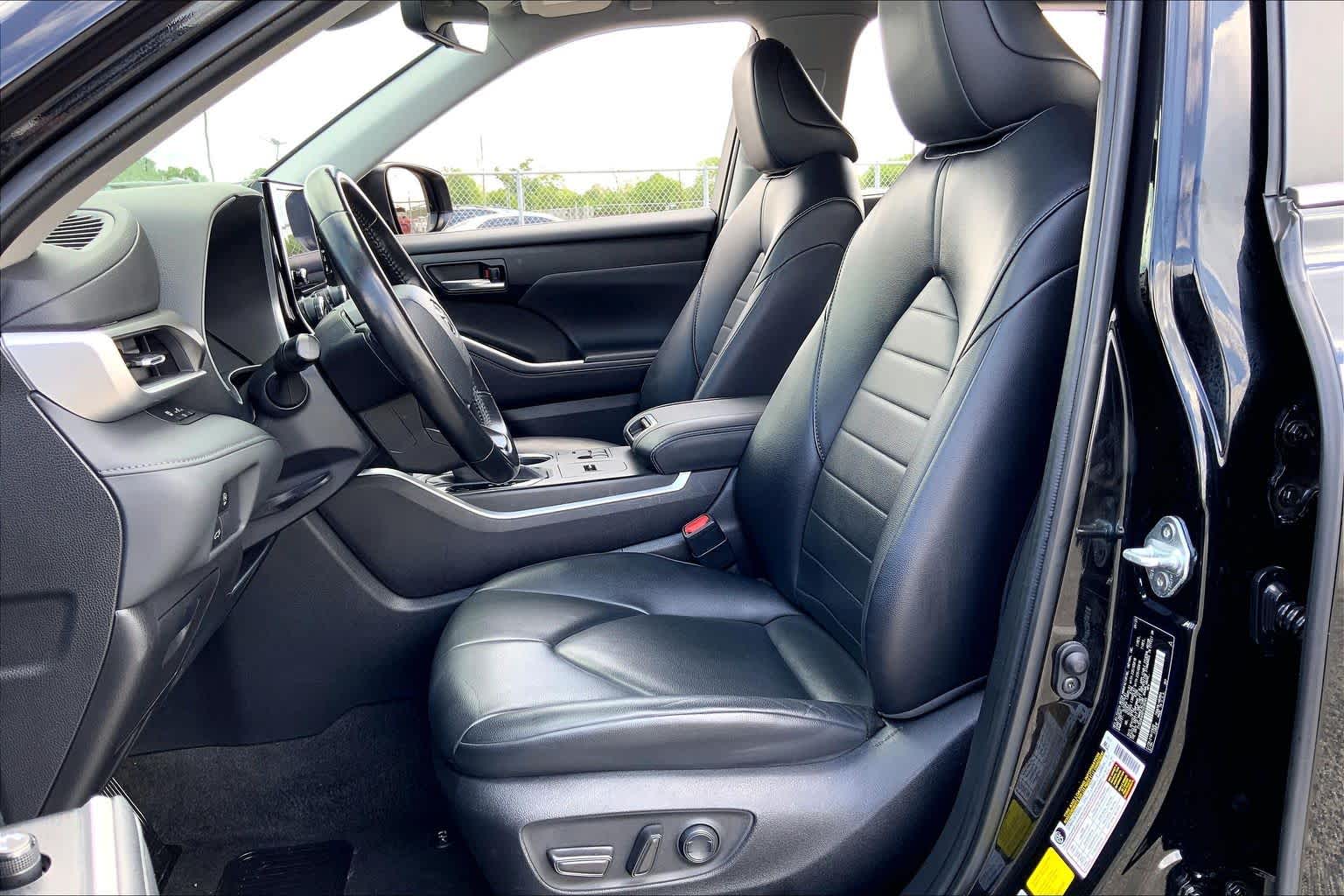 2023 Toyota Highlander XLE Midnight Black Metallic at Group 1 Toyota Southwest