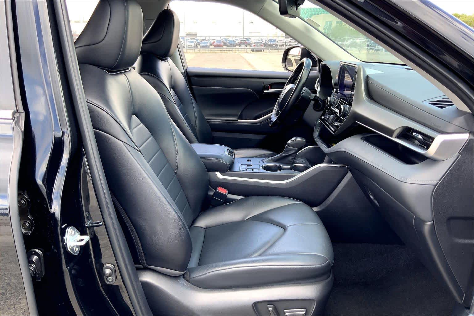 2023 Toyota Highlander XLE Midnight Black Metallic at Group 1 Toyota Southwest