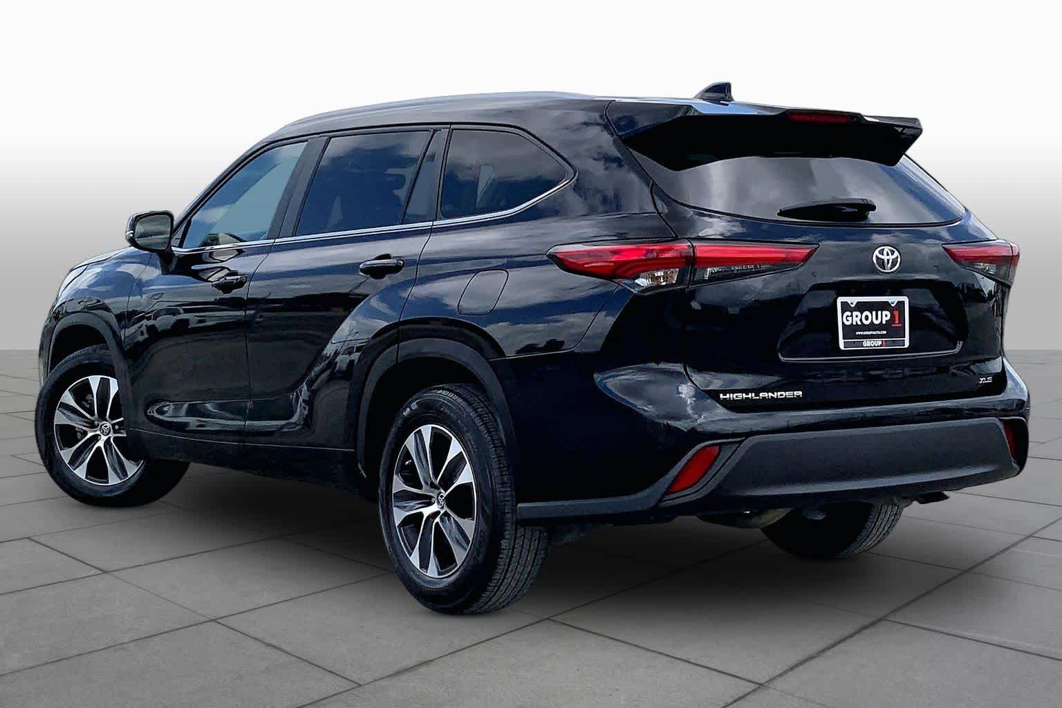 2023 Toyota Highlander XLE Midnight Black Metallic at Group 1 Toyota Southwest