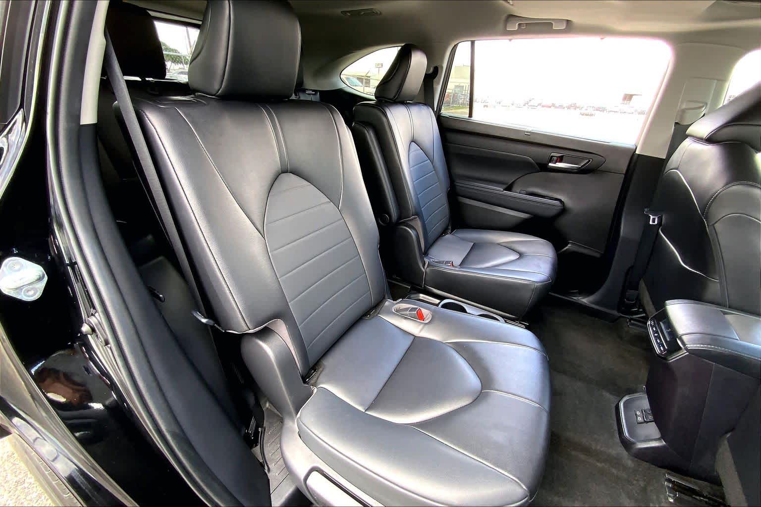 2023 Toyota Highlander XLE Midnight Black Metallic at Group 1 Toyota Southwest