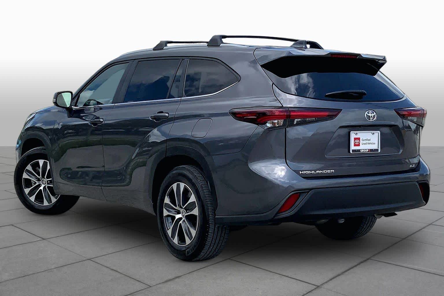 2025 Toyota Highlander XLE Magnetic Gray Metallic at Group 1 Toyota Southwest