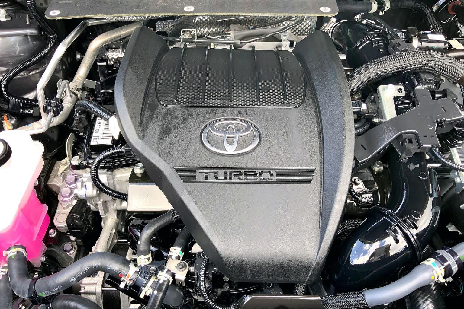 2025 Toyota Highlander XLE Magnetic Gray Metallic at Group 1 Toyota Southwest