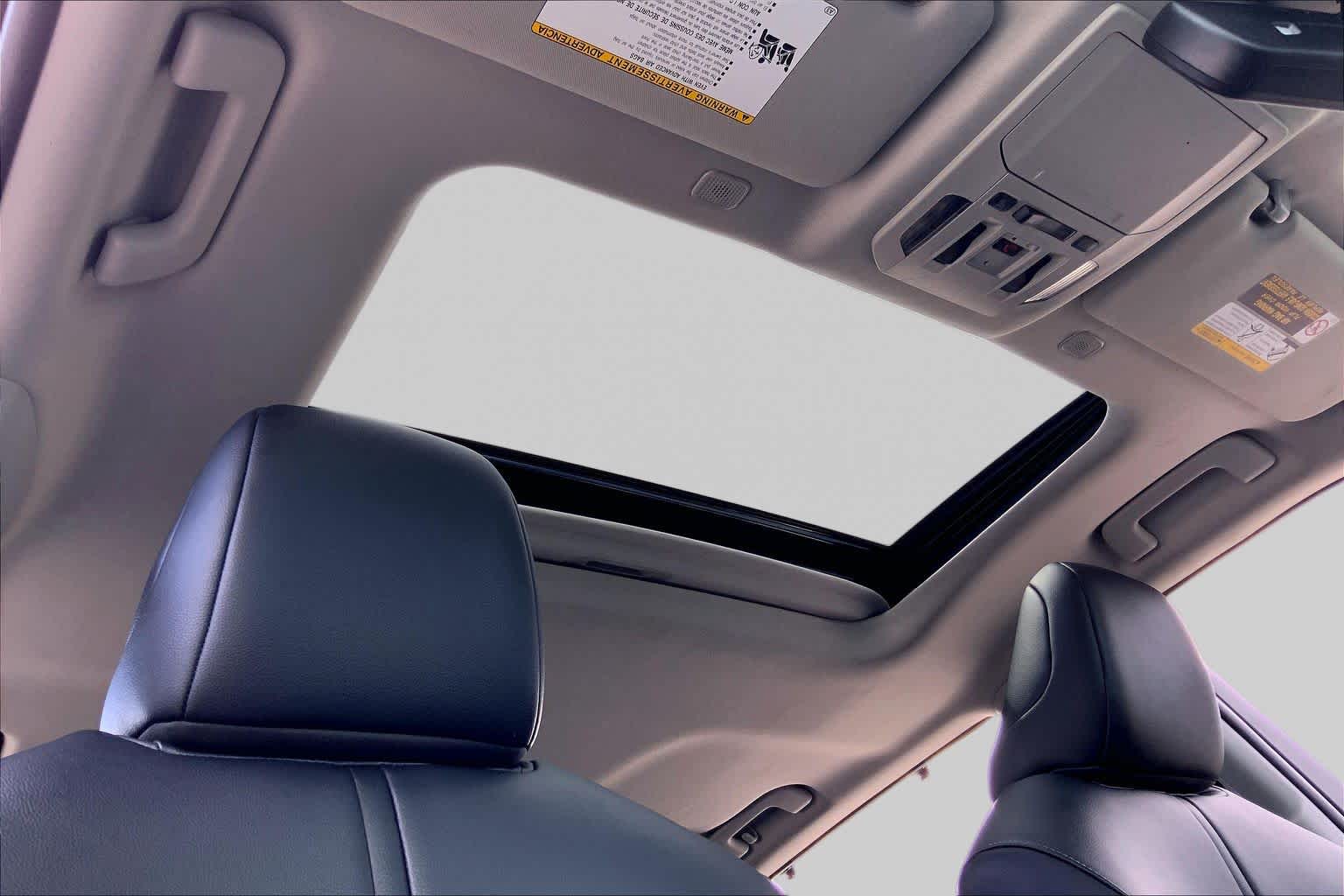 2025 Toyota Highlander XLE Magnetic Gray Metallic at Group 1 Toyota Southwest