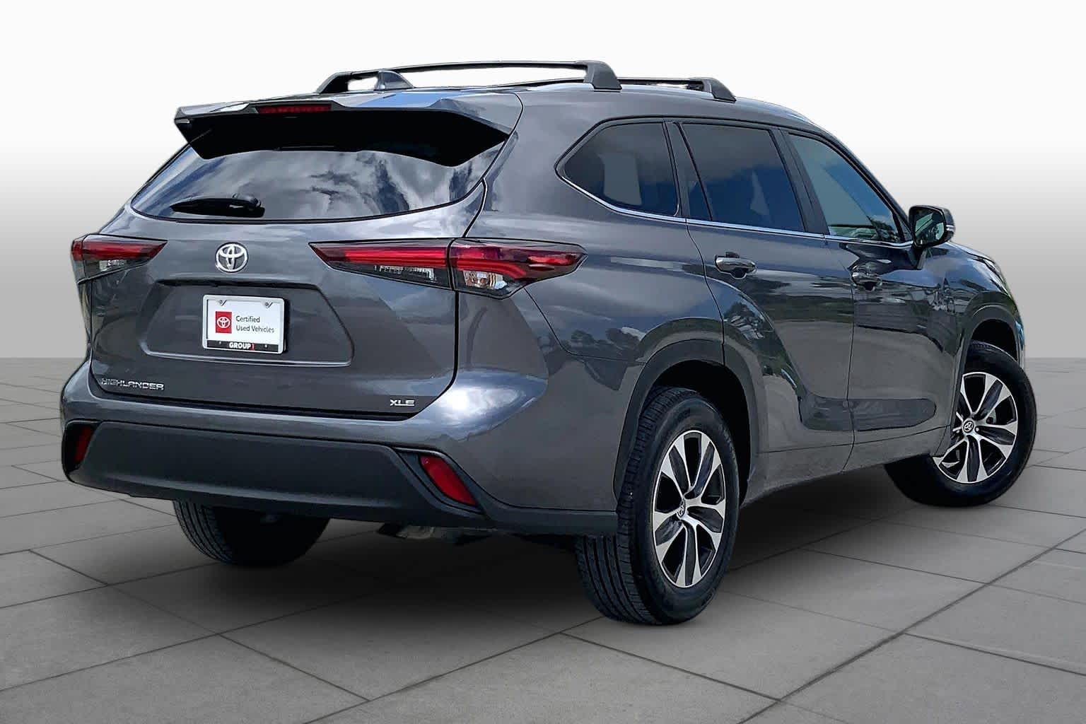 2025 Toyota Highlander XLE Magnetic Gray Metallic at Group 1 Toyota Southwest