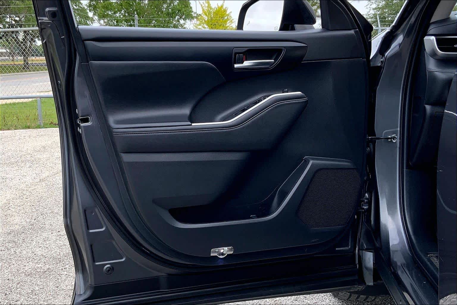 2023 Toyota Highlander XLE Magnetic Gray Metallic at Group 1 Toyota Southwest