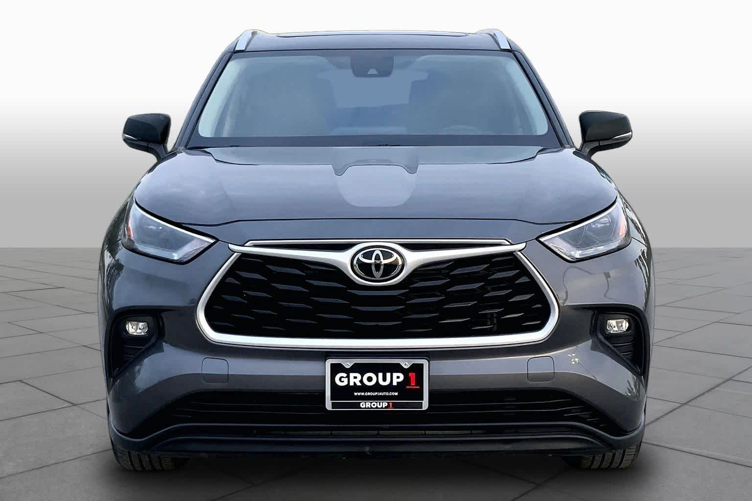 2023 Toyota Highlander XLE Magnetic Gray Metallic at Group 1 Toyota Southwest