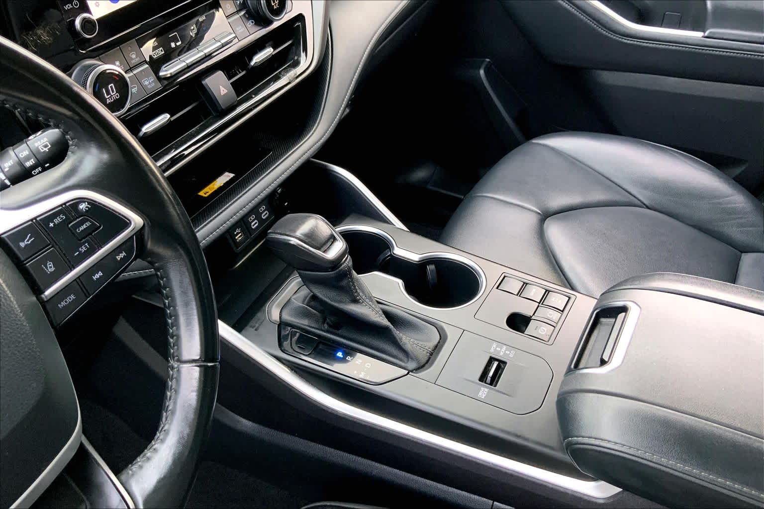 2023 Toyota Highlander XLE Magnetic Gray Metallic at Group 1 Toyota Southwest