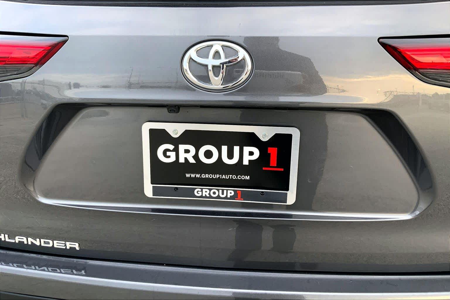 2023 Toyota Highlander XLE Magnetic Gray Metallic at Group 1 Toyota Southwest