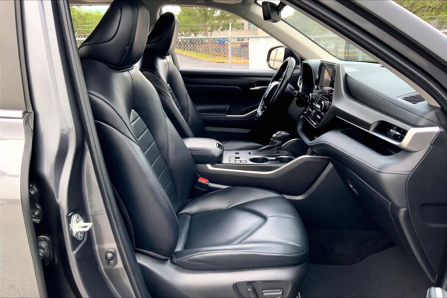 2023 Toyota Highlander XLE Magnetic Gray Metallic at Group 1 Toyota Southwest