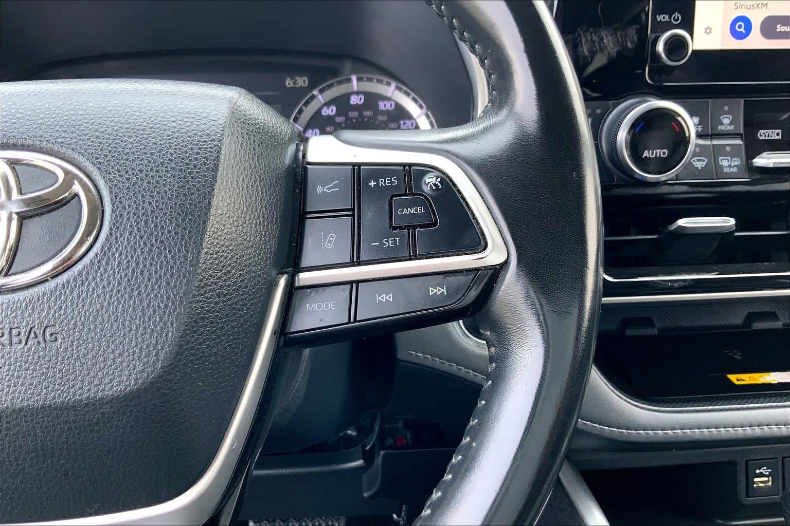 2023 Toyota Highlander XLE Magnetic Gray Metallic at Group 1 Toyota Southwest