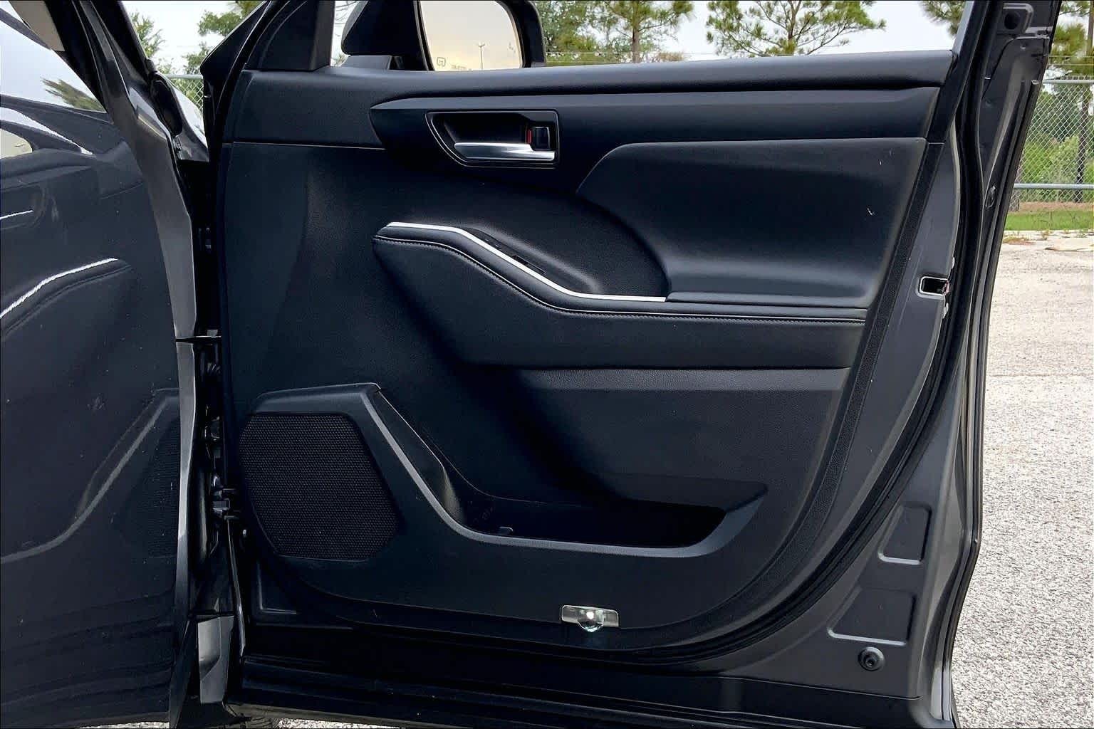 2023 Toyota Highlander XLE Magnetic Gray Metallic at Group 1 Toyota Southwest