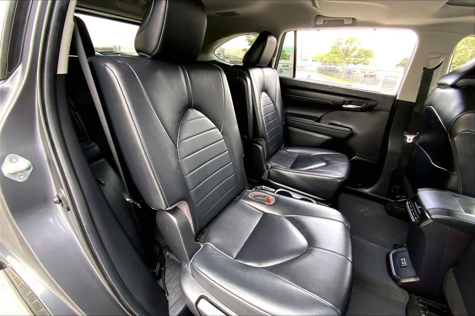 2023 Toyota Highlander XLE Magnetic Gray Metallic at Group 1 Toyota Southwest