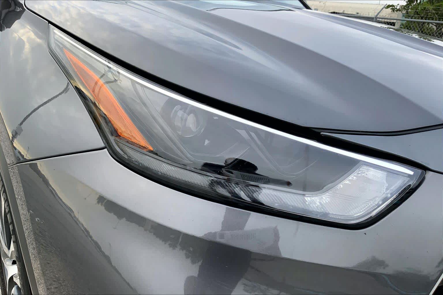 2023 Toyota Highlander XLE Magnetic Gray Metallic at Group 1 Toyota Southwest