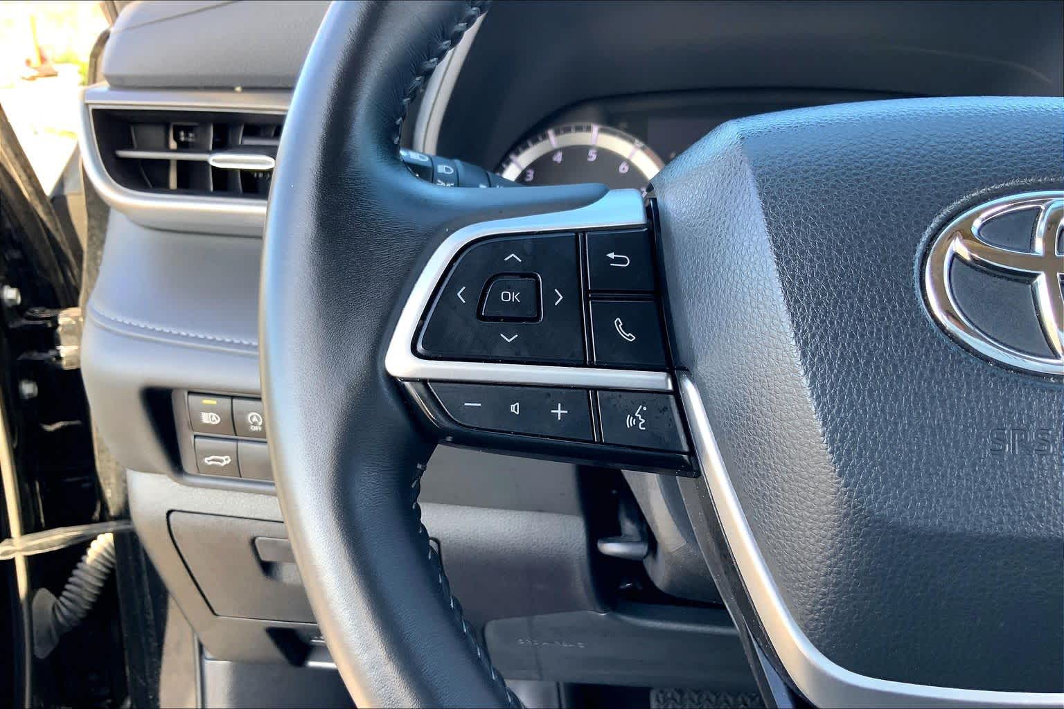 2023 Toyota Highlander LE Midnight Black Metallic at Group 1 Toyota Southwest