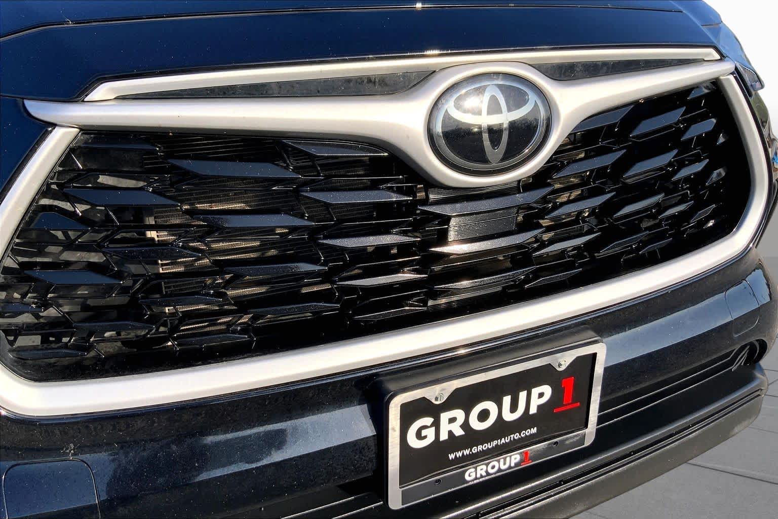 2023 Toyota Highlander LE Midnight Black Metallic at Group 1 Toyota Southwest