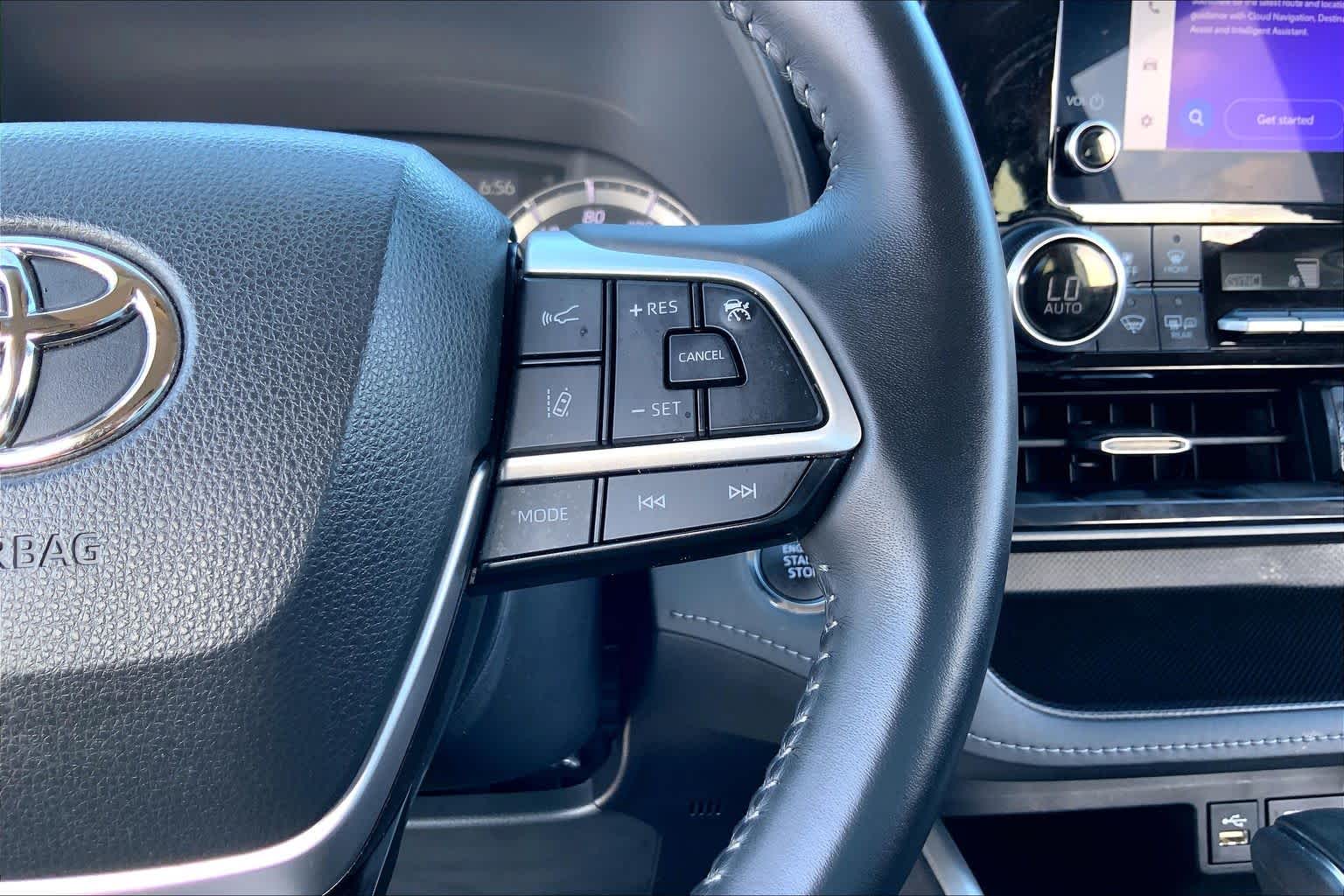 2023 Toyota Highlander LE Midnight Black Metallic at Group 1 Toyota Southwest