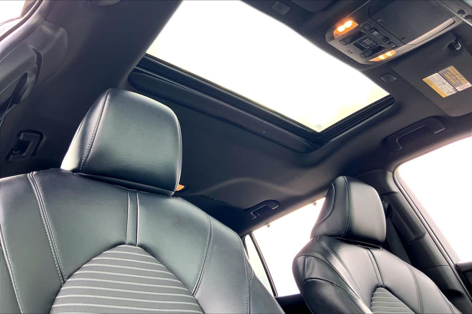 2023 Toyota Highlander photo 14 of 36
