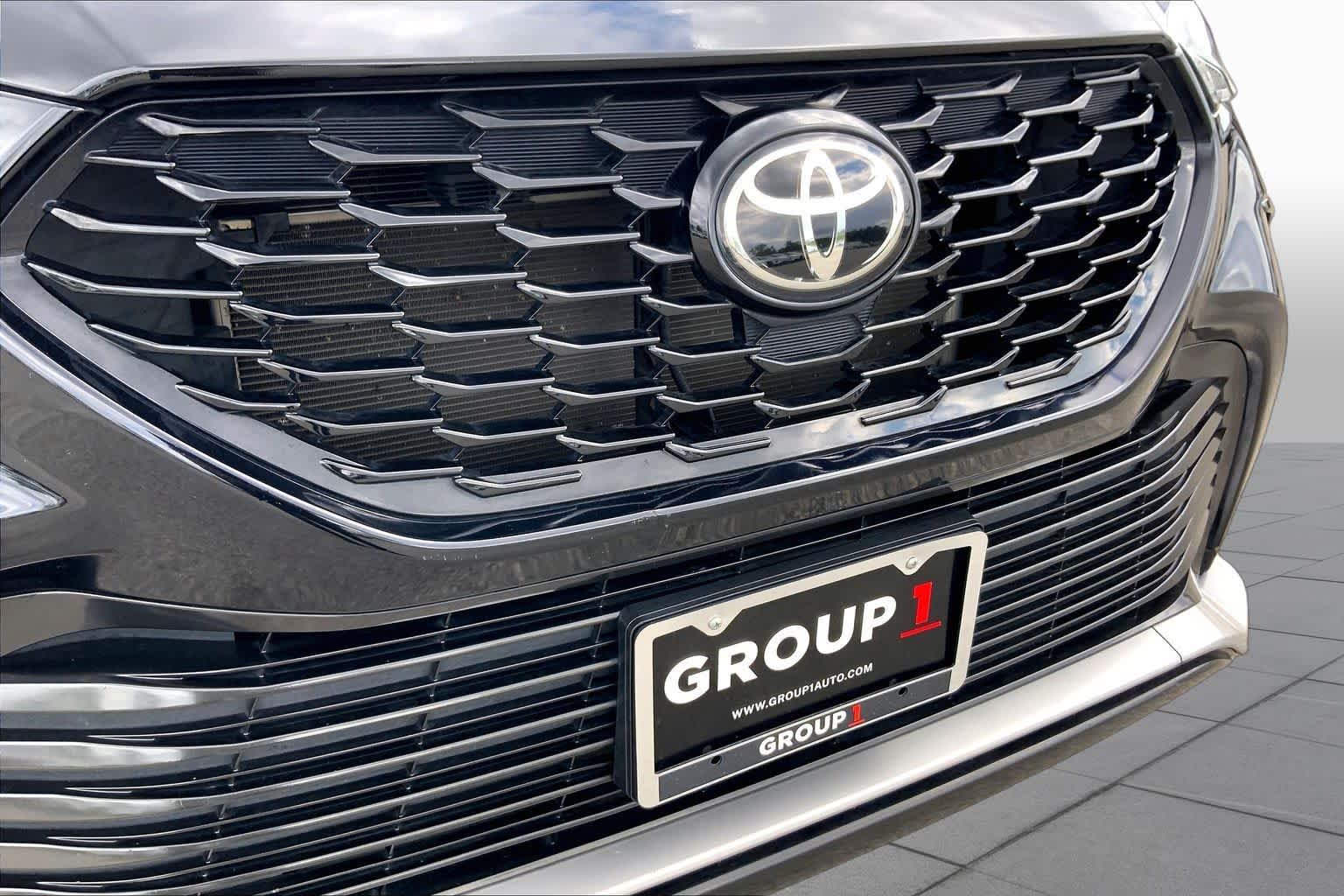 2023 Toyota Highlander photo 29 of 36