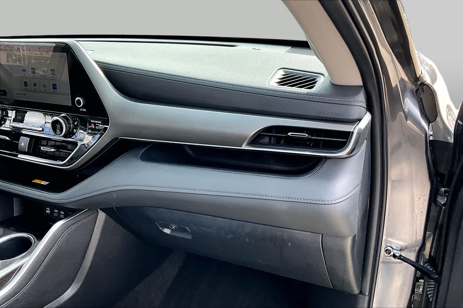 2024 Toyota Highlander Limited Magnetic Gray Metallic at AutoNation Chevrolet Gulf Fwy