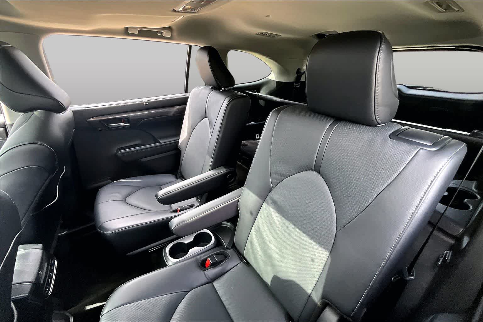 2024 Toyota Highlander Limited Magnetic Gray Metallic at AutoNation Chevrolet Gulf Fwy