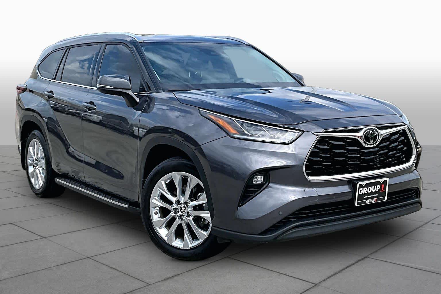 2024 Toyota Highlander Limited Magnetic Gray Metallic at AutoNation Chevrolet Gulf Fwy