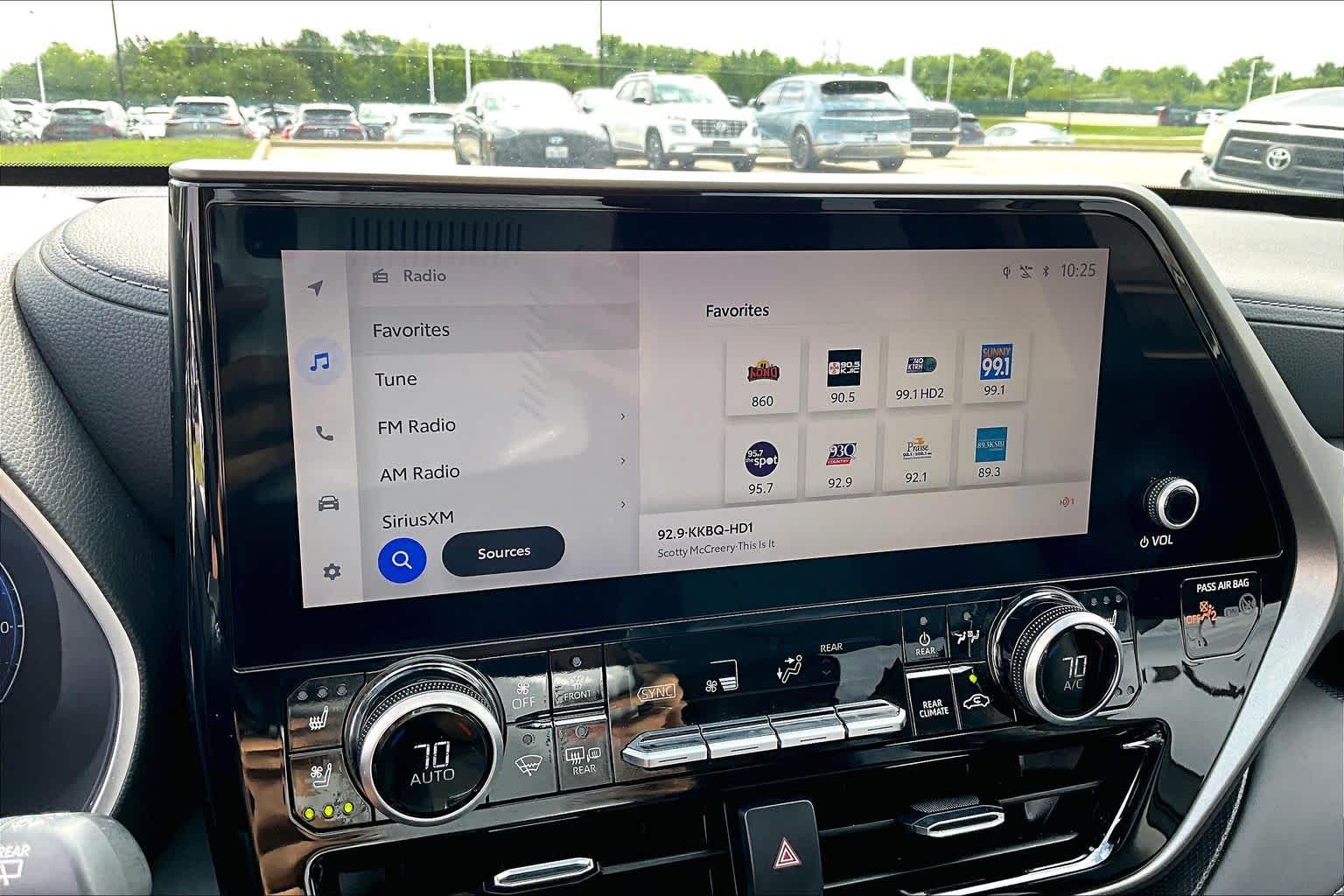 2024 Toyota Highlander Limited Magnetic Gray Metallic at AutoNation Chevrolet Gulf Fwy