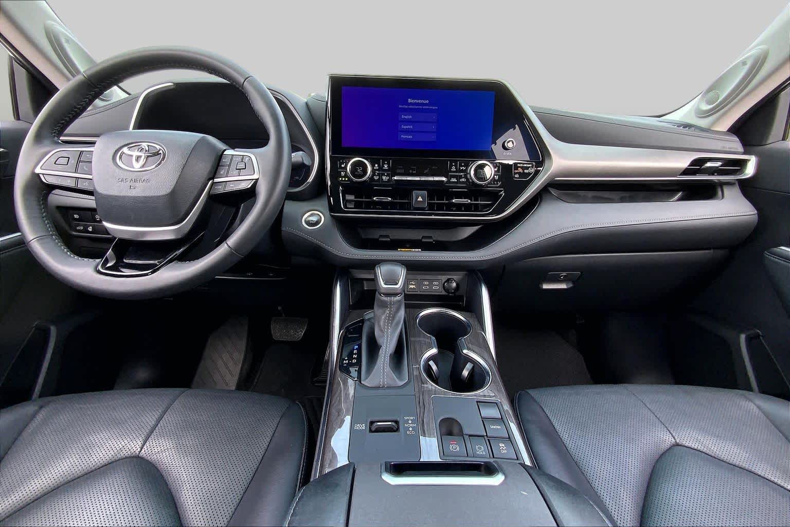 2024 Toyota Highlander Limited Magnetic Gray Metallic at AutoNation USA Katy