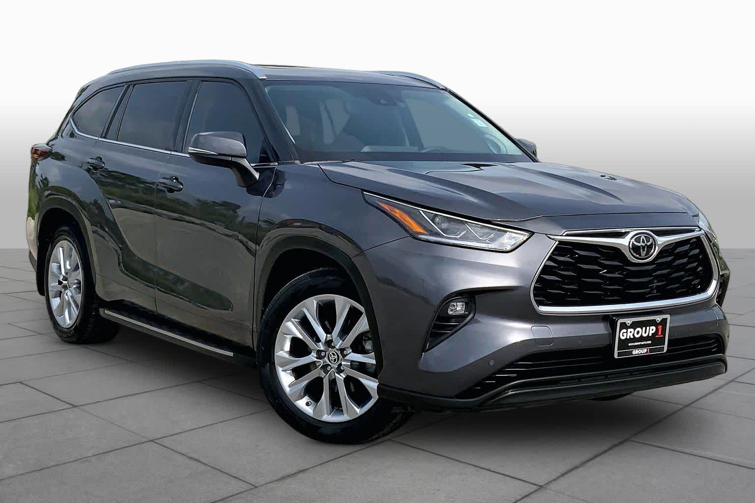 2024 Toyota Highlander Limited Magnetic Gray Metallic at AutoNation USA Katy