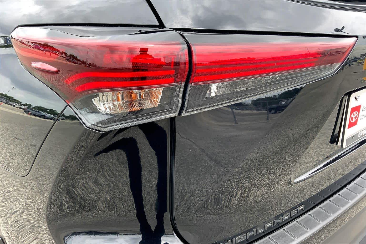2024 Toyota Highlander XLE Midnight Black Metallic at AutoNation Toyota Gulf Fwy