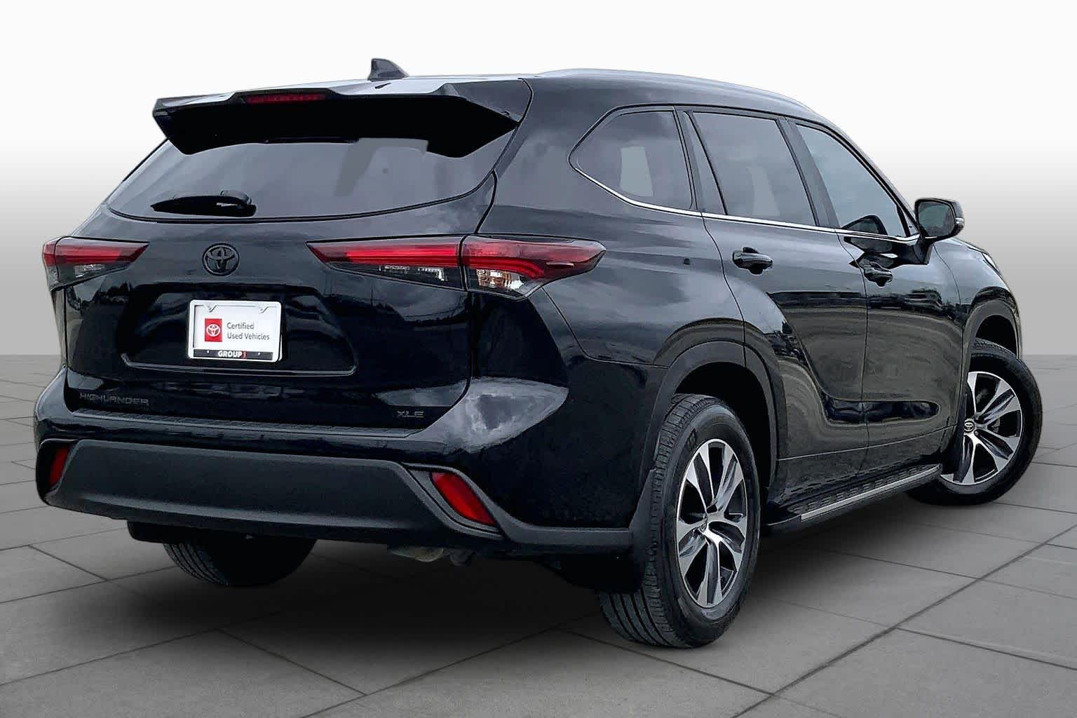 2024 Toyota Highlander XLE Midnight Black Metallic at AutoNation Toyota Gulf Fwy