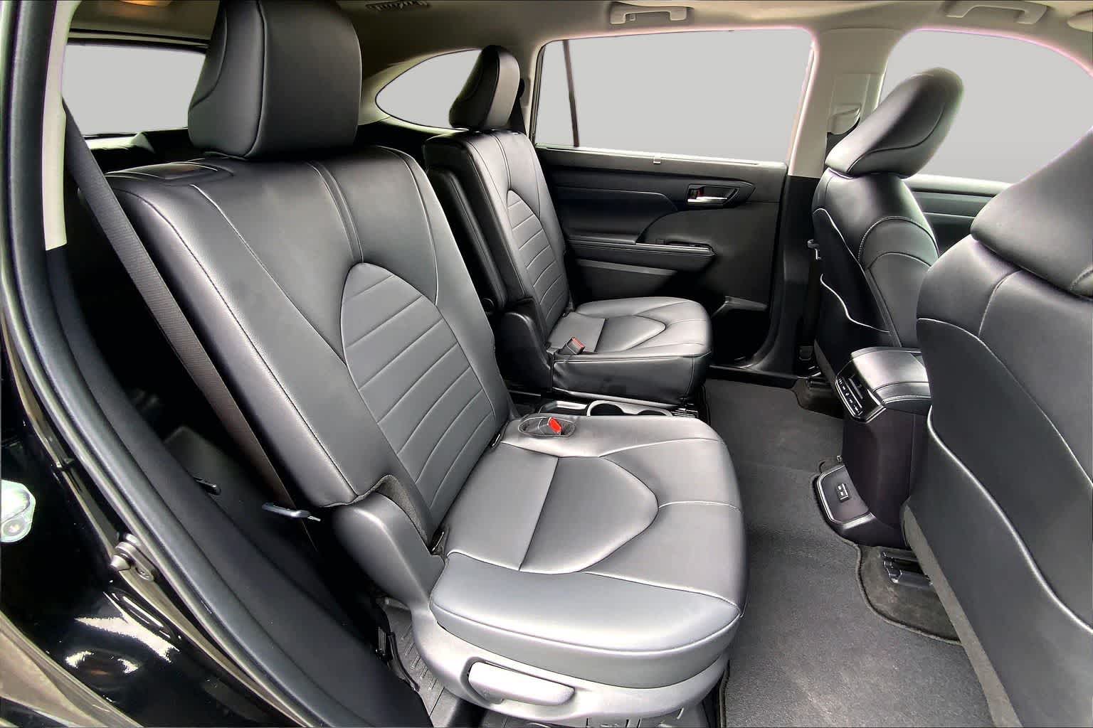 2024 Toyota Highlander XLE Midnight Black Metallic at Group 1 Toyota Southwest