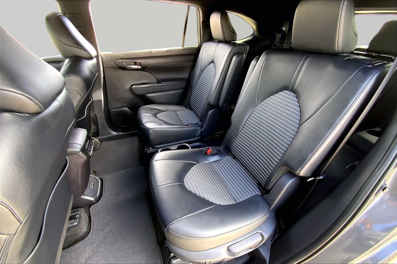 2025 Toyota Highlander XSE Magnetic Gray Metallic at Team Toyota