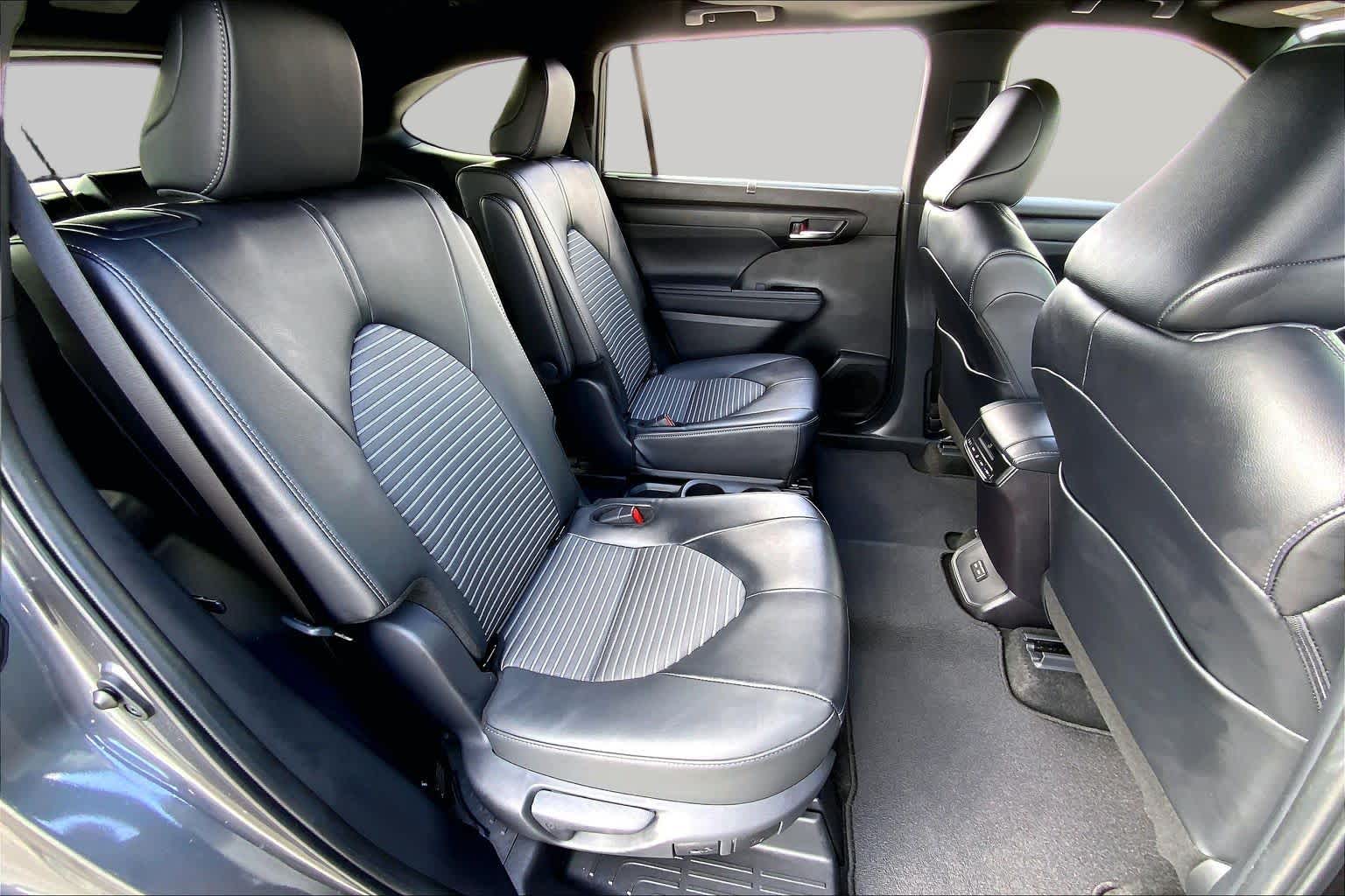 2025 Toyota Highlander XSE Magnetic Gray Metallic at Team Toyota