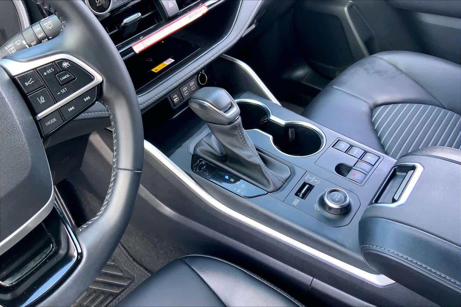 2025 Toyota Highlander XSE Magnetic Gray Metallic at Team Toyota