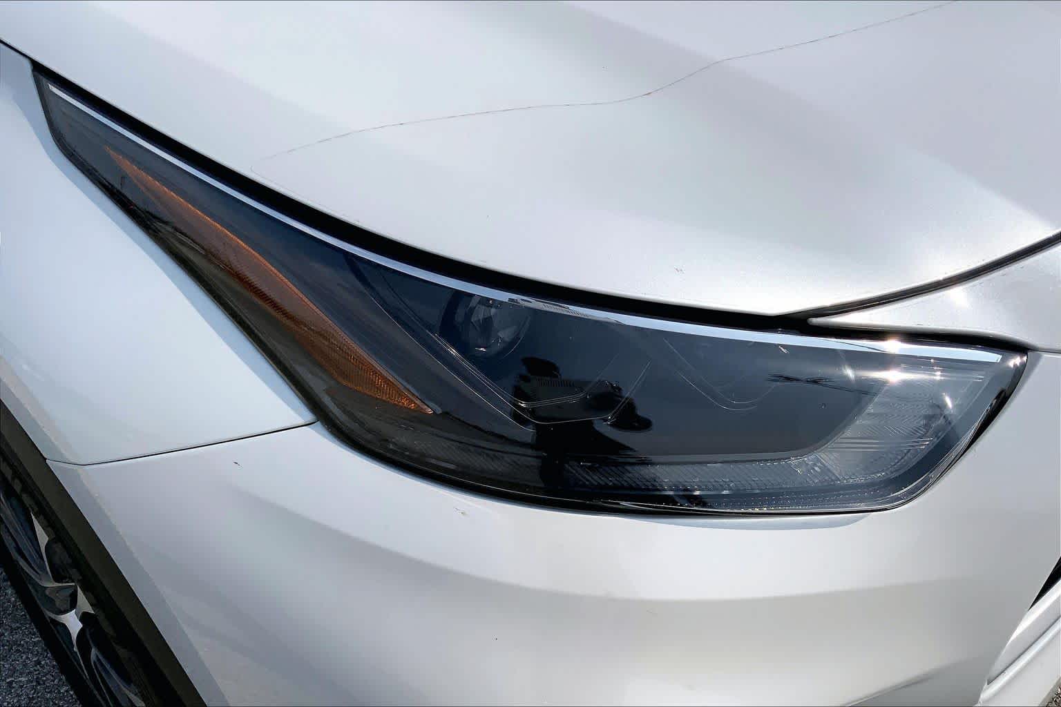 2023 Toyota Highlander XLE Wind Chill Pearl at Group 1 Toyota Southwest