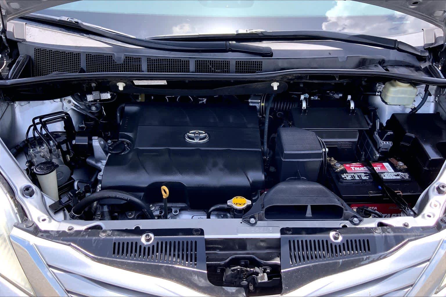 2016 Toyota Sienna LE Silver Sky Metallic at AutoNation USA Katy