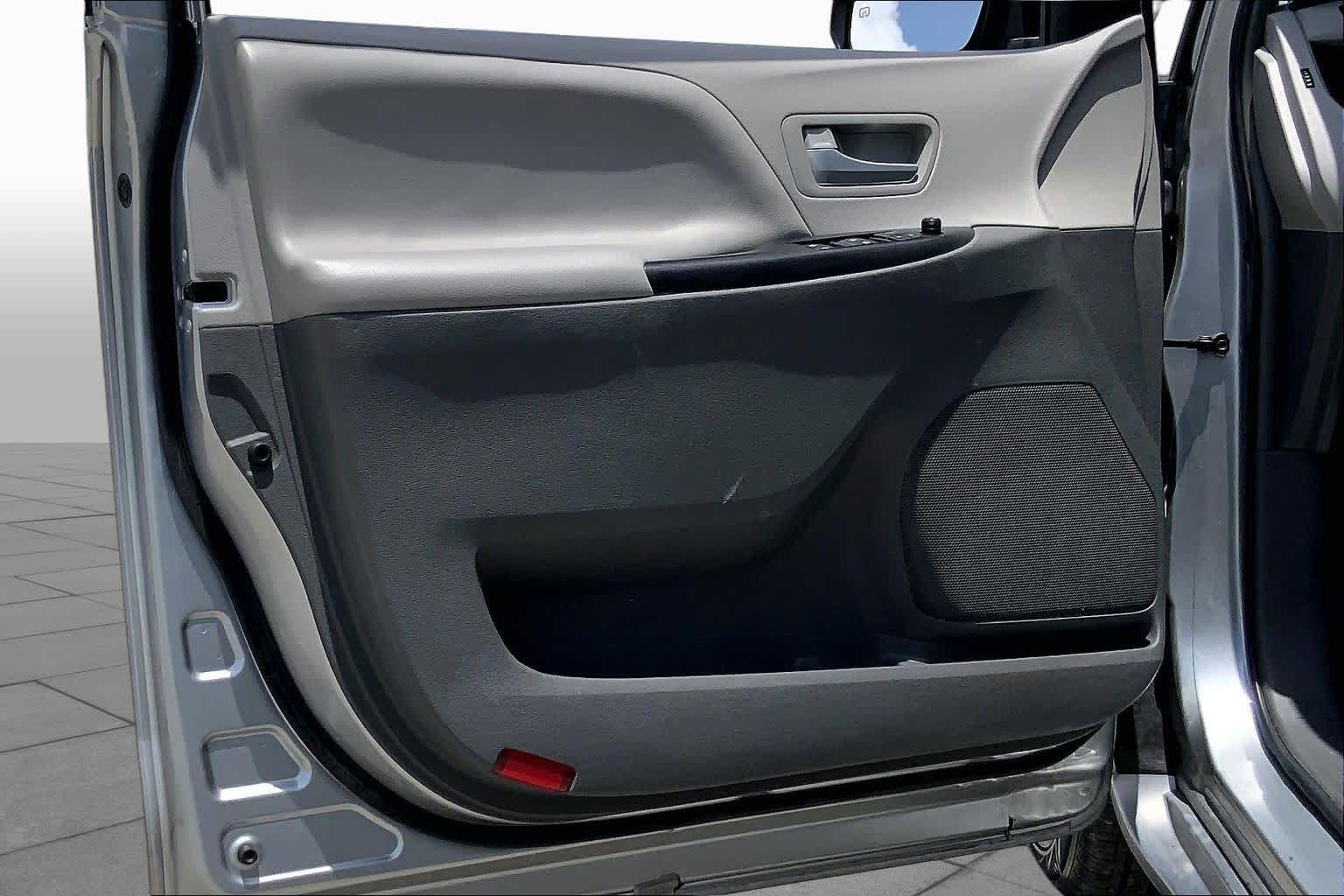 2016 Toyota Sienna LE Silver Sky Metallic at AutoNation USA Katy
