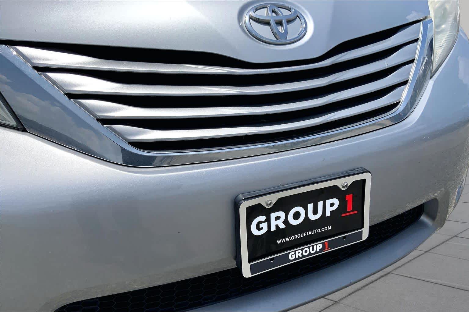 2016 Toyota Sienna LE Silver Sky Metallic at AutoNation USA Katy