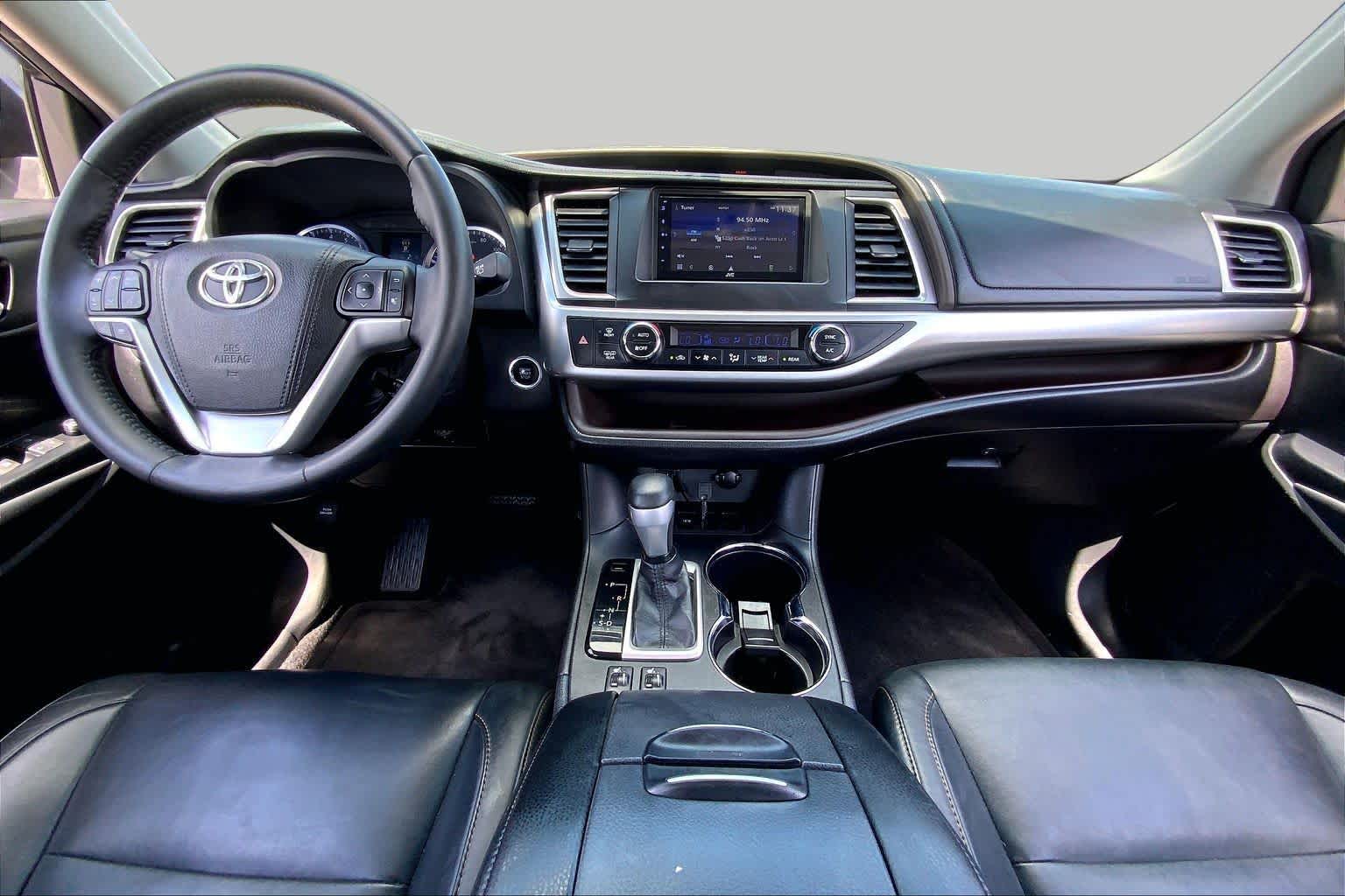 2015 Toyota Highlander XLE Predawn Gray Mica at Ron Craft Chevrolet Cadillac