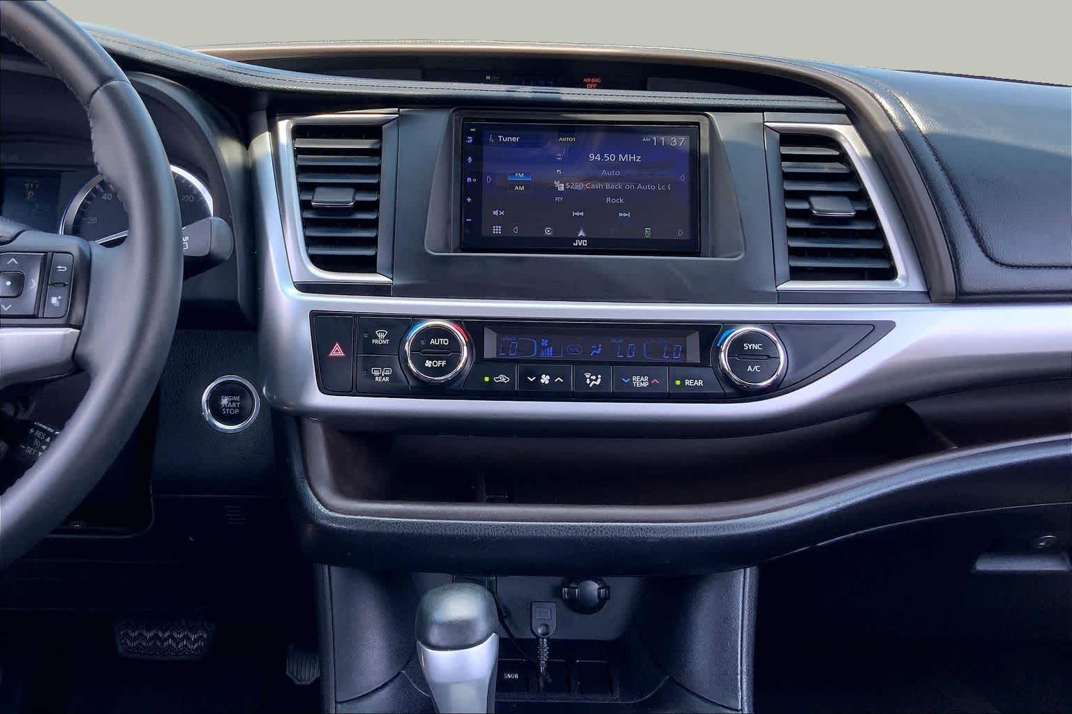 2015 Toyota Highlander XLE Predawn Gray Mica at Ron Craft Chevrolet Cadillac