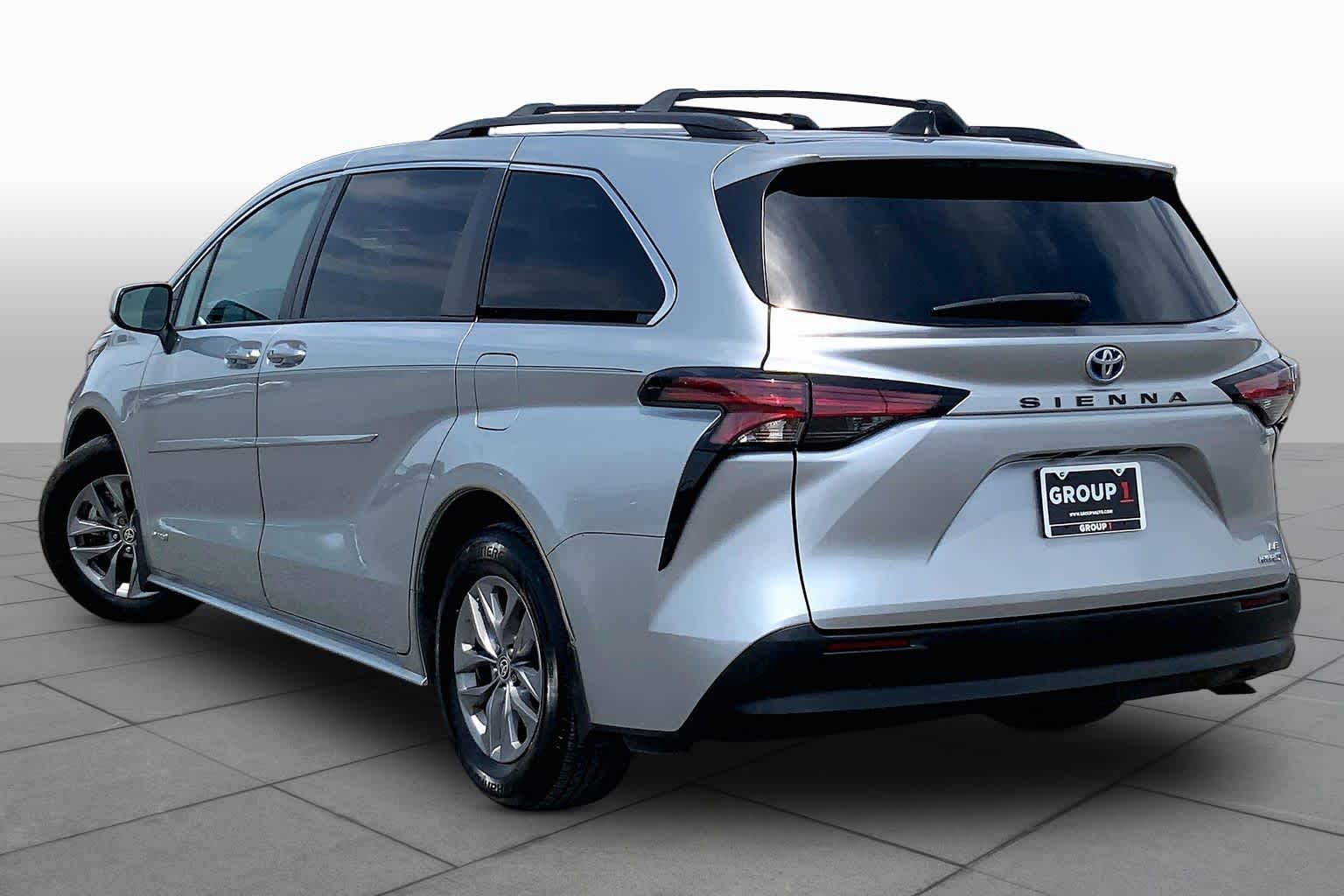 2021 Toyota Sienna LE Celestial Silver Metallic at Group 1 Toyota Southwest